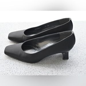 Stuart Weitzman Black Kitten Heels